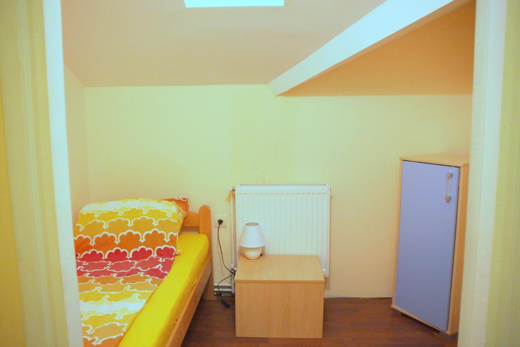 Hostel Bed N Beer Belgrad Zimmer foto